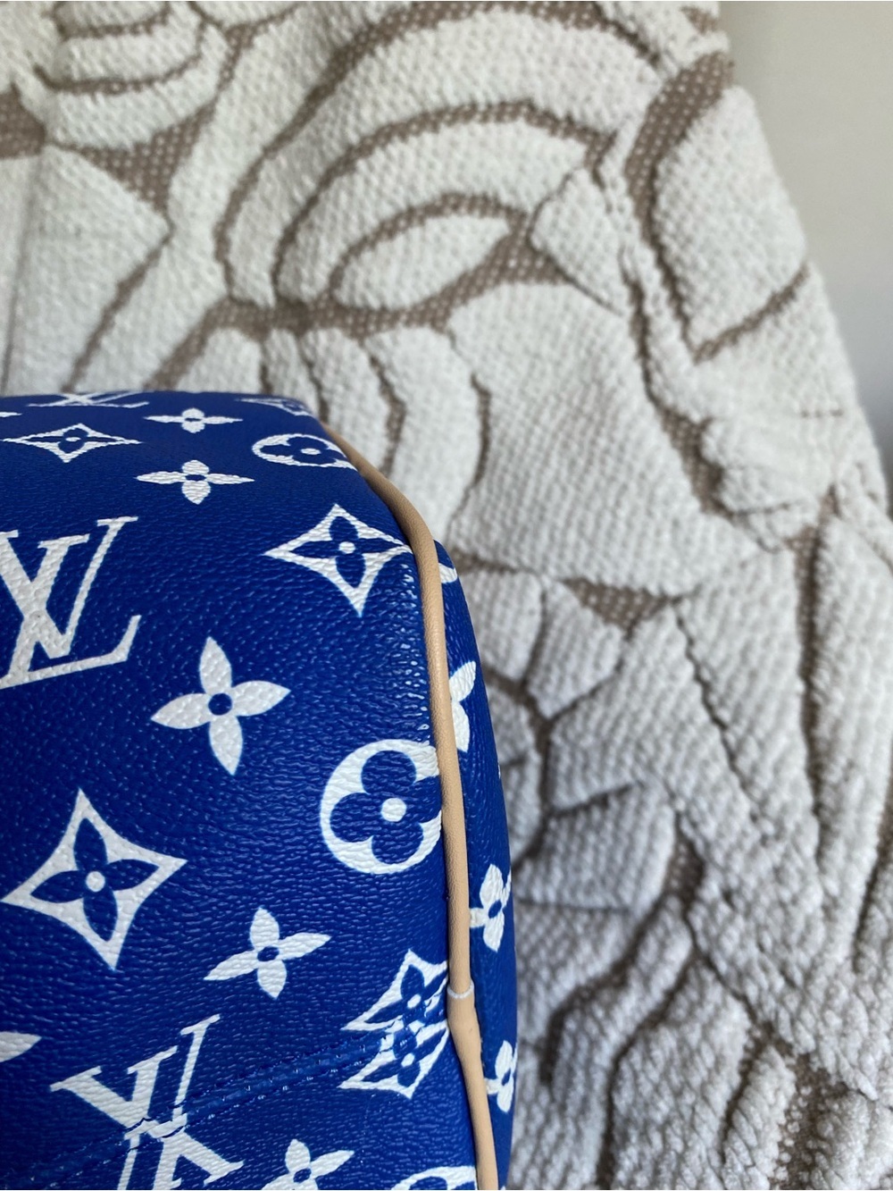 SHOULDER BAG - Picture 11 of 16